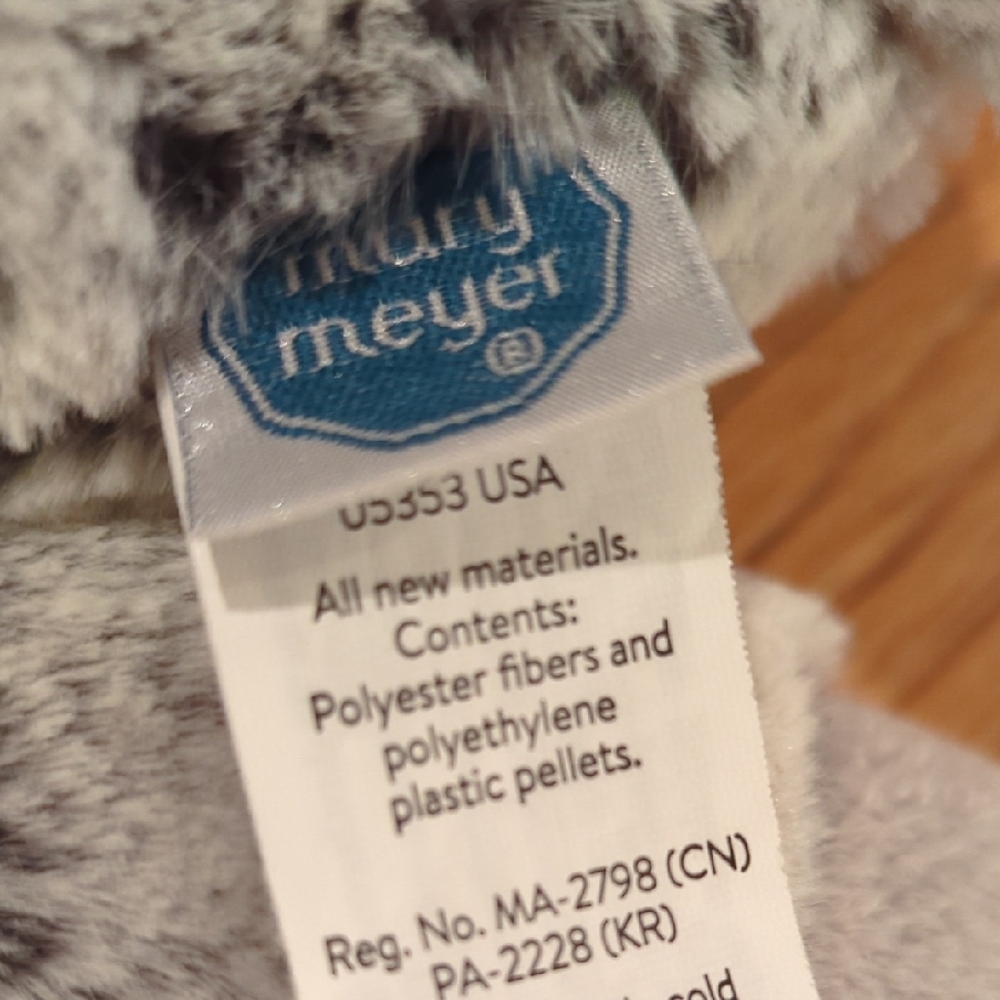 NWOT Mary Meyer Gray and White Goat Plushie - Picture 2 of 4